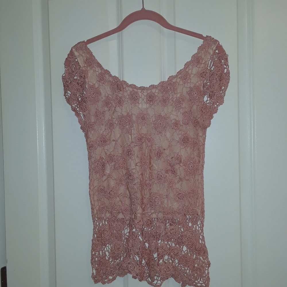 Newport News  Short sleeves crochet top